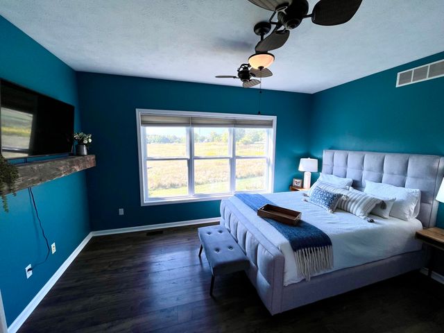 8866 Cascade Road SE, Ada, MI 49301