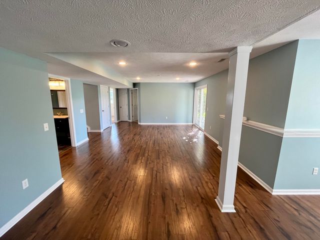 8866 Cascade Road SE, Ada, MI 49301