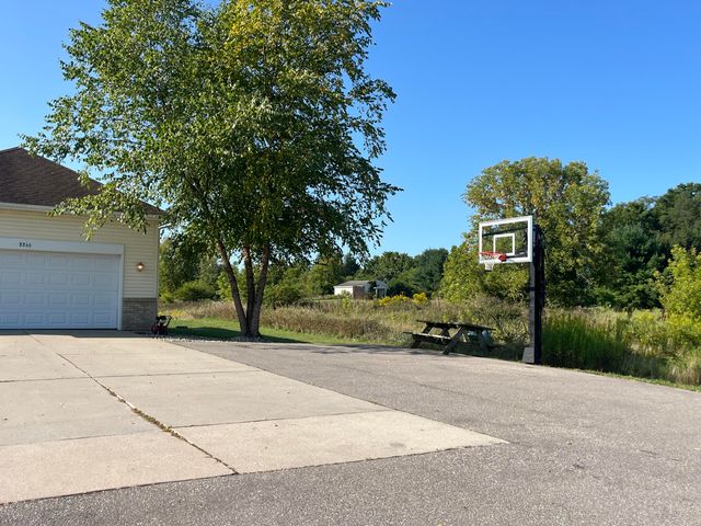 8866 Cascade Road SE, Ada, MI 49301