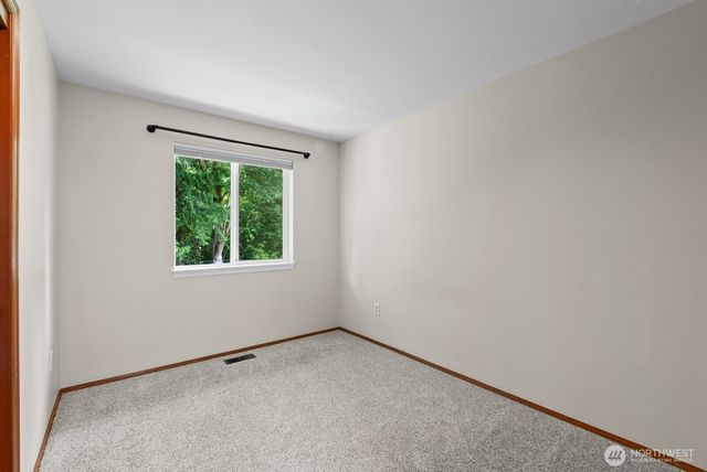 131 146th Street SW, Lynnwood, WA 98087