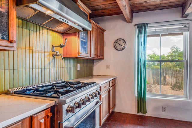 123 Ashley Lane NW, Corrales, NM 87048