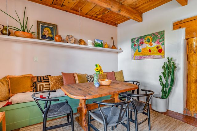 123 Ashley Lane NW, Corrales, NM 87048