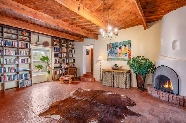 123 Ashley Lane NW, Corrales, NM 87048