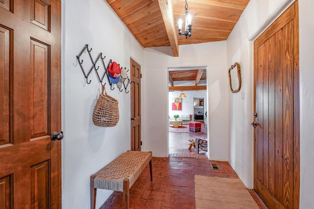 123 Ashley Lane NW, Corrales, NM 87048