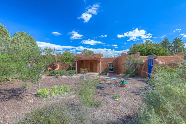 123 Ashley Lane NW, Corrales, NM 87048