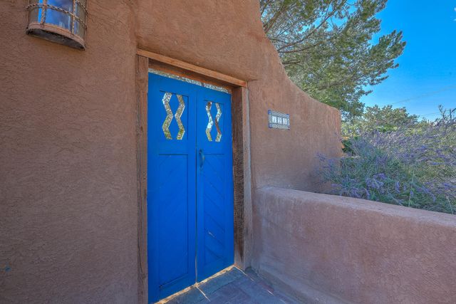123 Ashley Lane NW, Corrales, NM 87048