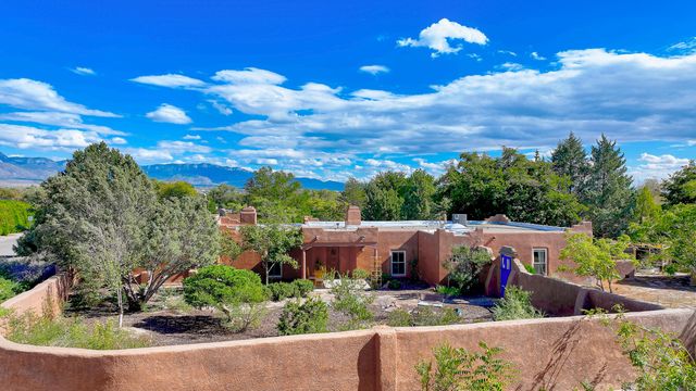 123 Ashley Lane NW, Corrales, NM 87048