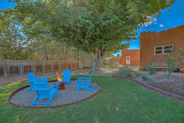 123 Ashley Lane NW, Corrales, NM 87048