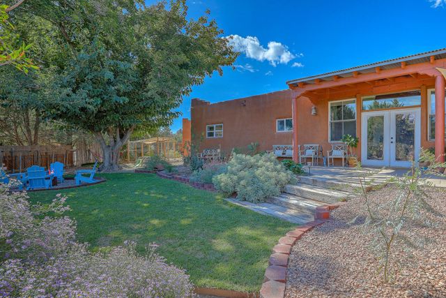123 Ashley Lane NW, Corrales, NM 87048