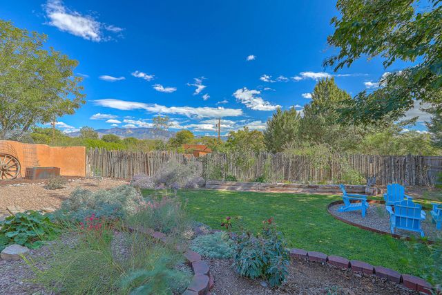 123 Ashley Lane NW, Corrales, NM 87048