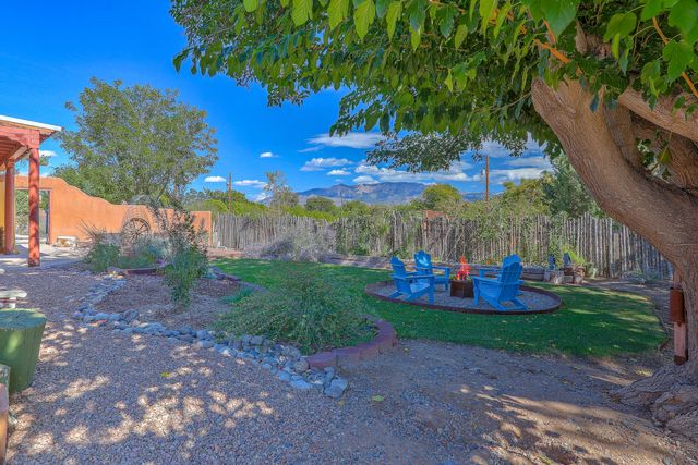 123 Ashley Lane NW, Corrales, NM 87048