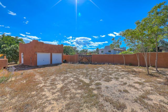 123 Ashley Lane NW, Corrales, NM 87048