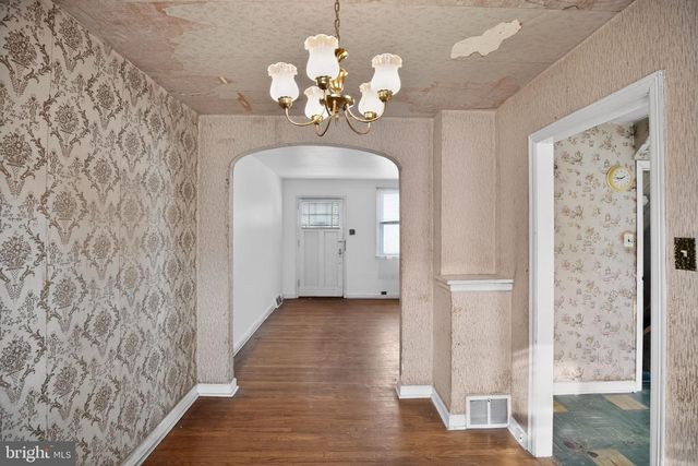 5253 GLENLOCH ST, Philadelphia, PA 19124