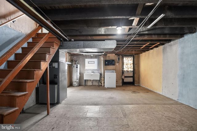 5253 GLENLOCH ST, Philadelphia, PA 19124