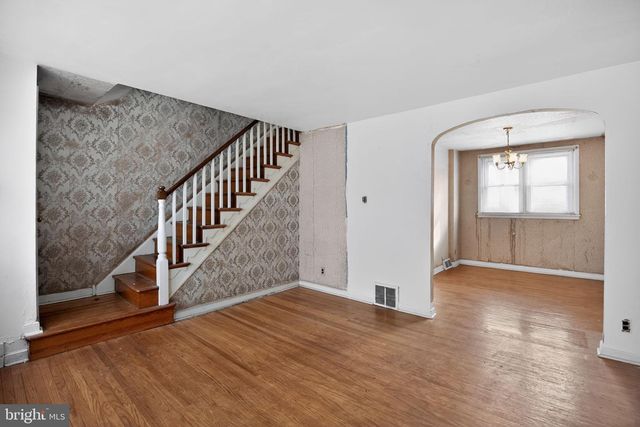 5253 GLENLOCH ST, Philadelphia, PA 19124