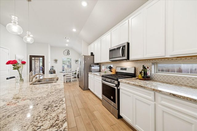 5010 Royal Regiment Lane, Katy, TX 77493