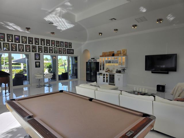 936 Greensward Lane, Delray Beach, FL 33445
