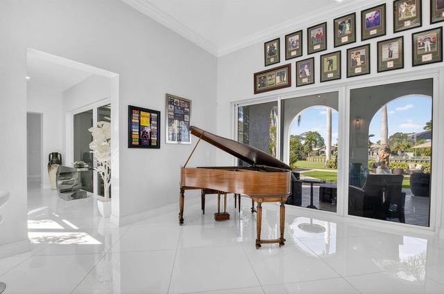 936 Greensward Lane, Delray Beach, FL 33445