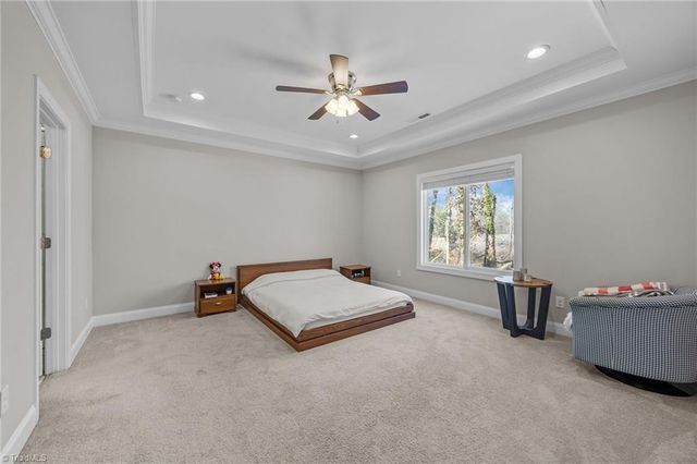 306 Lamplighter Circle, Winston-salem, NC 27104