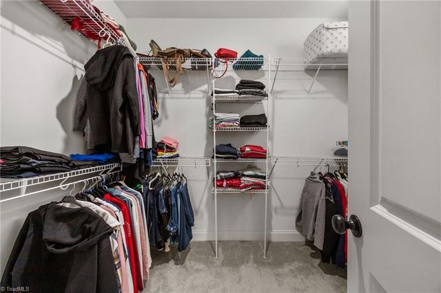 306 Lamplighter Circle, Winston-salem, NC 27104