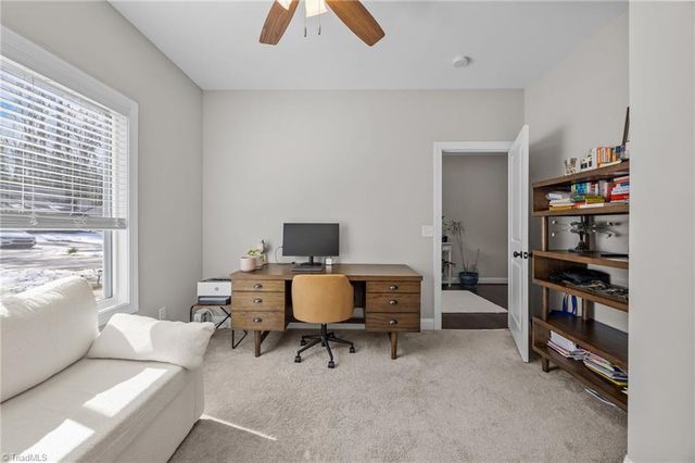 306 Lamplighter Circle, Winston-salem, NC 27104