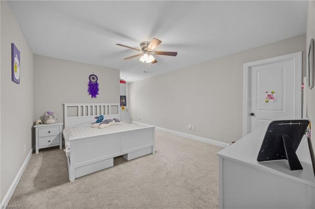 306 Lamplighter Circle, Winston-salem, NC 27104