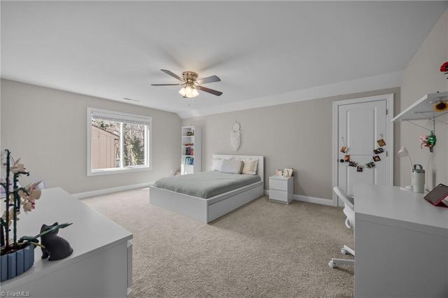 306 Lamplighter Circle, Winston-salem, NC 27104