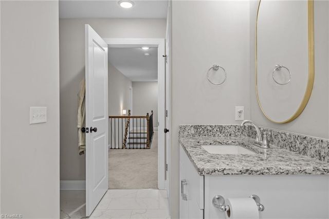 306 Lamplighter Circle, Winston-salem, NC 27104