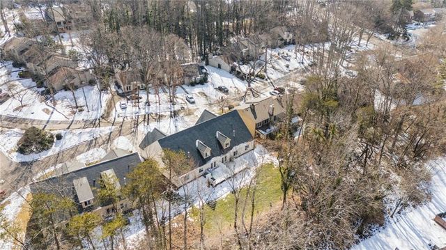 306 Lamplighter Circle, Winston-salem, NC 27104