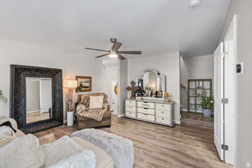 Image 3 of property listing at 842 N SAPPHIRE ST, Morgan, UT 84050