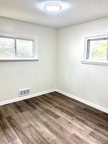 29695 Birchwood Street, Inkster, MI 48141