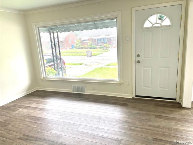 29695 Birchwood Street, Inkster, MI 48141
