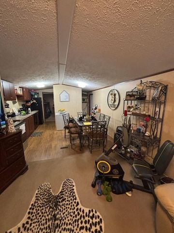 7079 W Hackberry St, Odessa, TX 79766