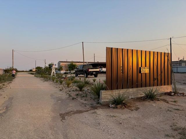 7079 W Hackberry St, Odessa, TX 79766