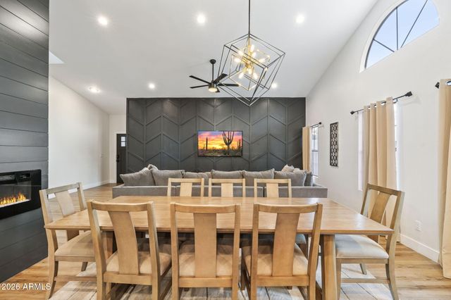 5426 E Sandra Ter Terrace, Scottsdale, AZ 85254