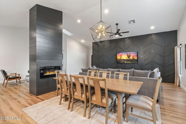 5426 E Sandra Ter Terrace, Scottsdale, AZ 85254