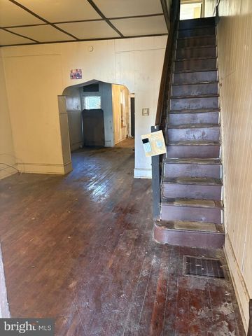 66 W MANHEIM ST, Philadelphia, PA 19144