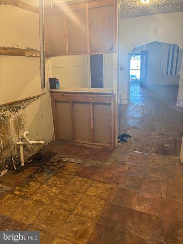 66 W MANHEIM ST, Philadelphia, PA 19144