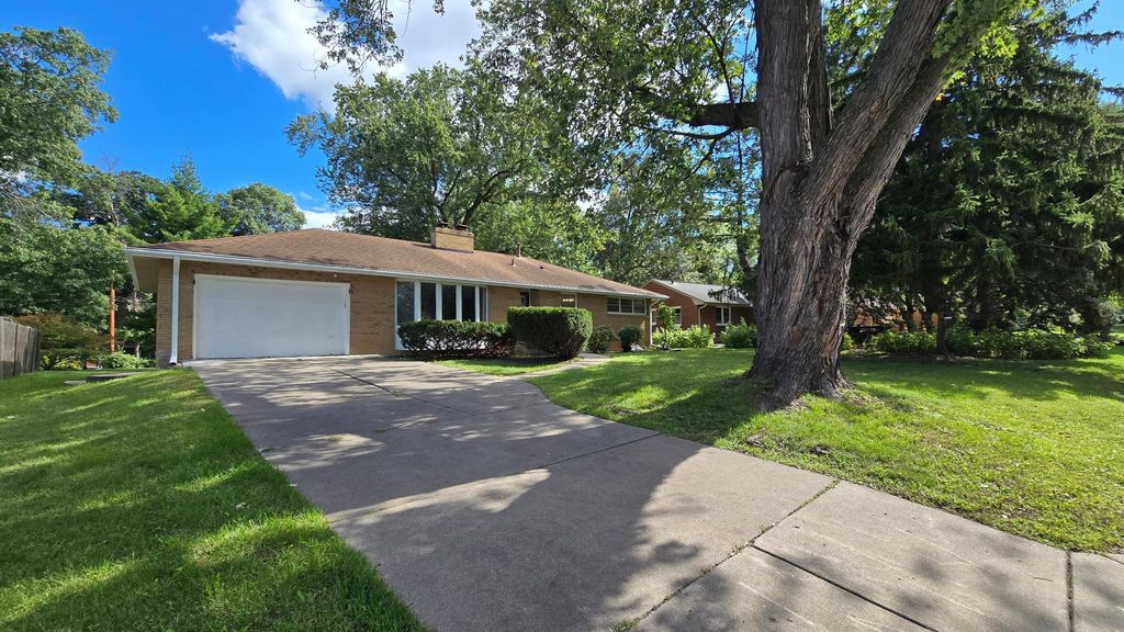 3926 Idaho Avenue N, Crystal, MN 55427 — photo 2