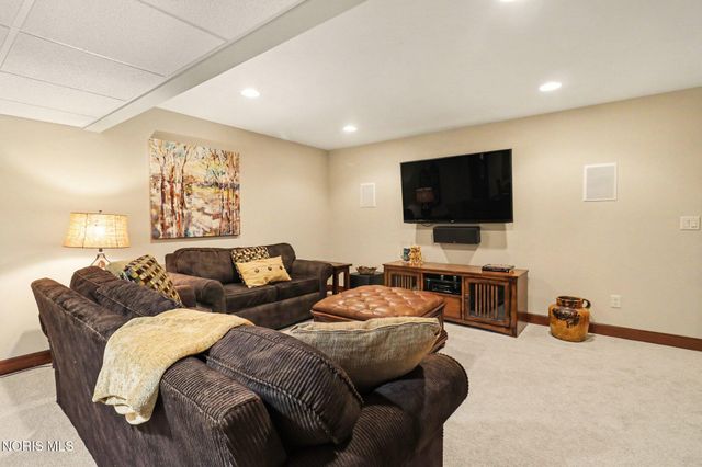 4639 Cinnamon Lane, Sylvania, OH 43560
