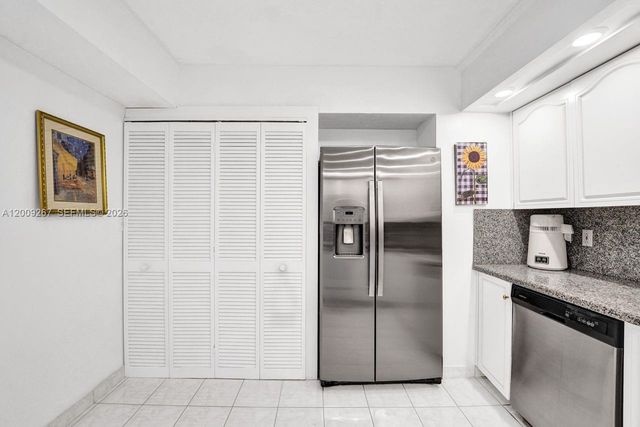 2806 N 46th Ave D637, Hollywood, FL 33021