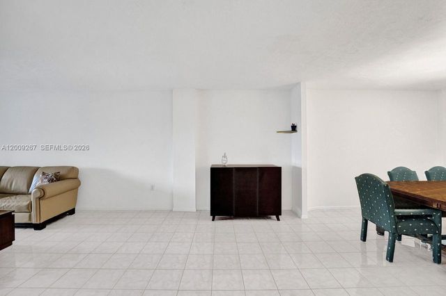 2806 N 46th Ave D637, Hollywood, FL 33021