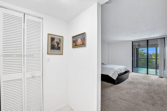2806 N 46th Ave D637, Hollywood, FL 33021