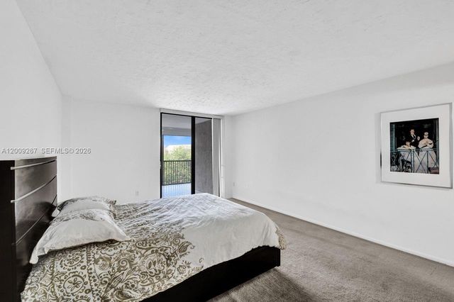 2806 N 46th Ave D637, Hollywood, FL 33021