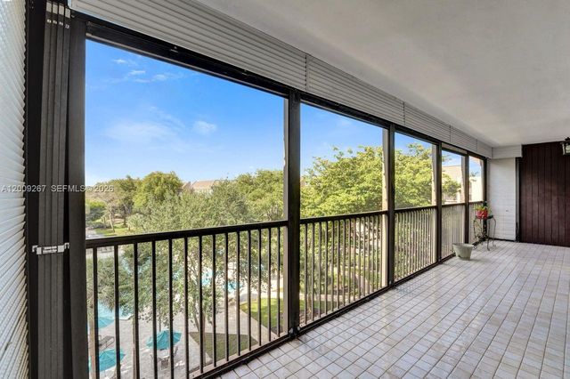 2806 N 46th Ave D637, Hollywood, FL 33021