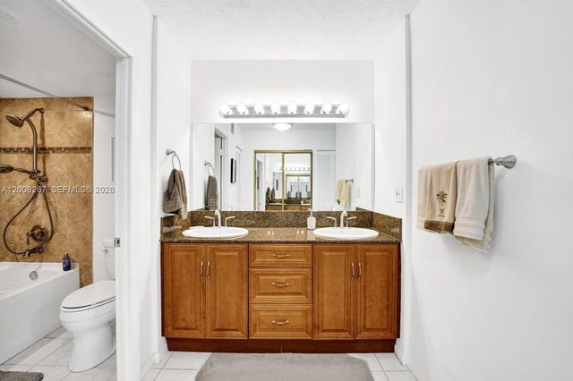 2806 N 46th Ave D637, Hollywood, FL 33021