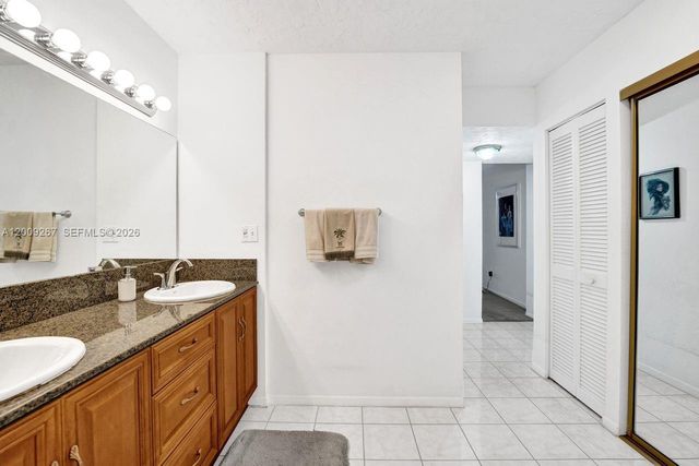 2806 N 46th Ave D637, Hollywood, FL 33021