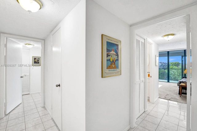 2806 N 46th Ave D637, Hollywood, FL 33021