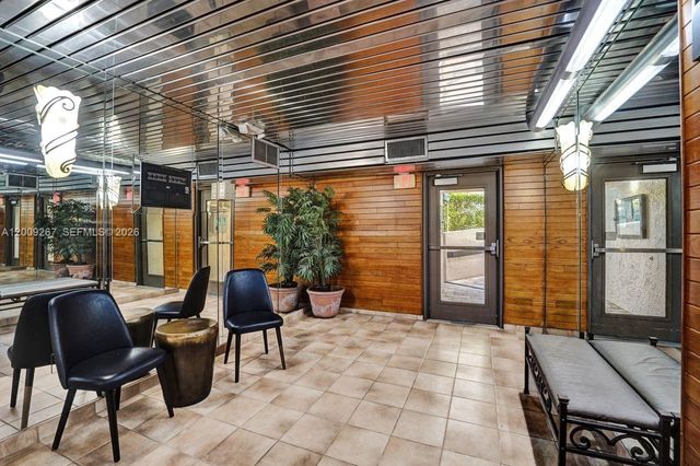 2806 N 46th Ave D637, Hollywood, FL 33021