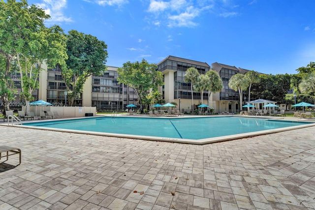 2806 N 46th Ave D637, Hollywood, FL 33021